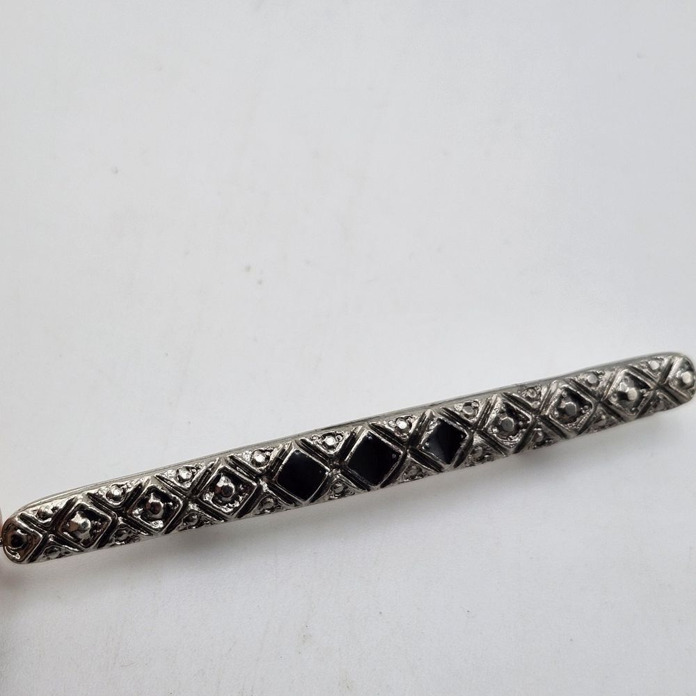 Black Enamel Textured Silver Tone Metal Bar‎ Brooch Vintage